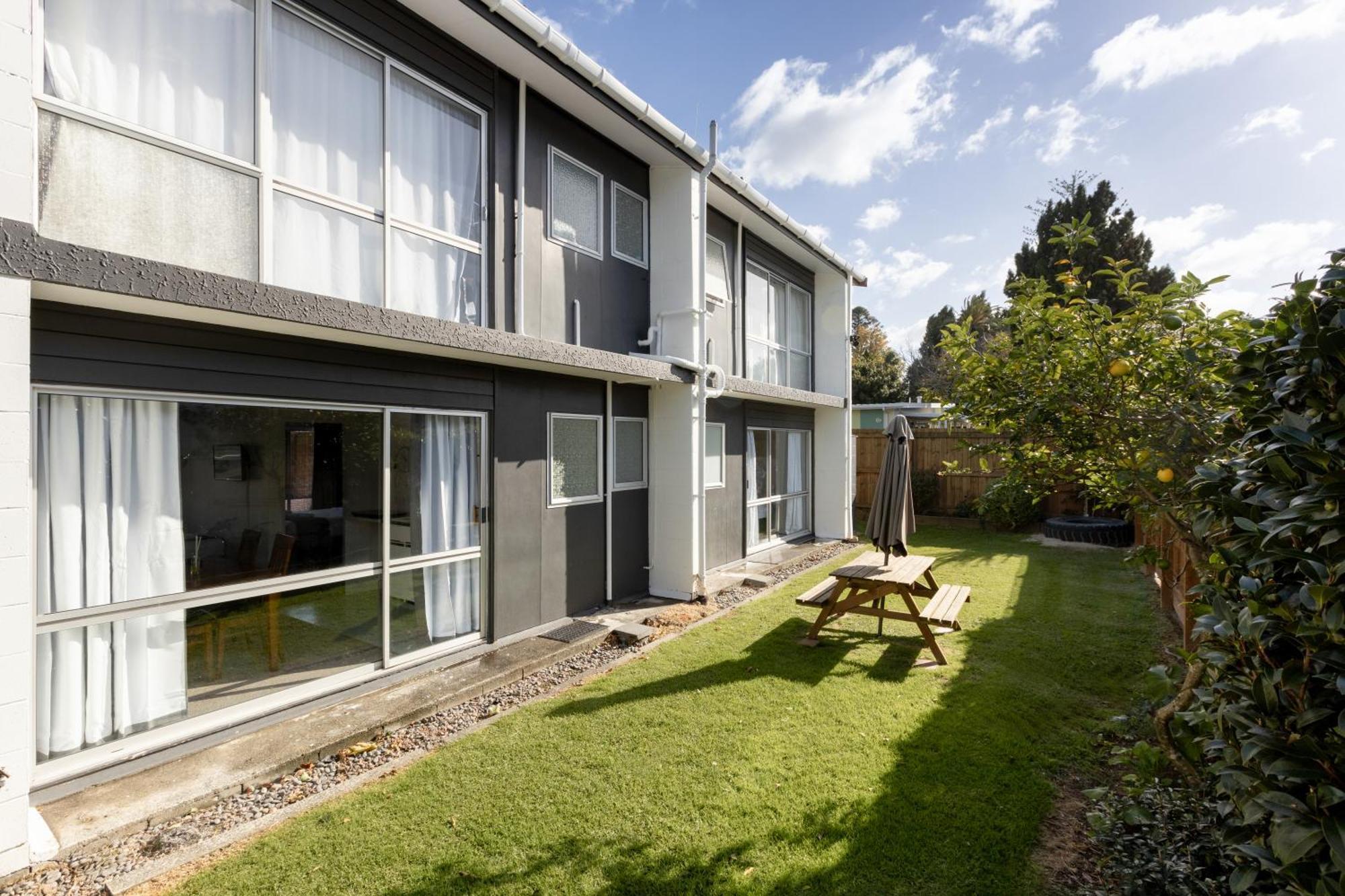 Roselands Motel Tauranga Exterior photo