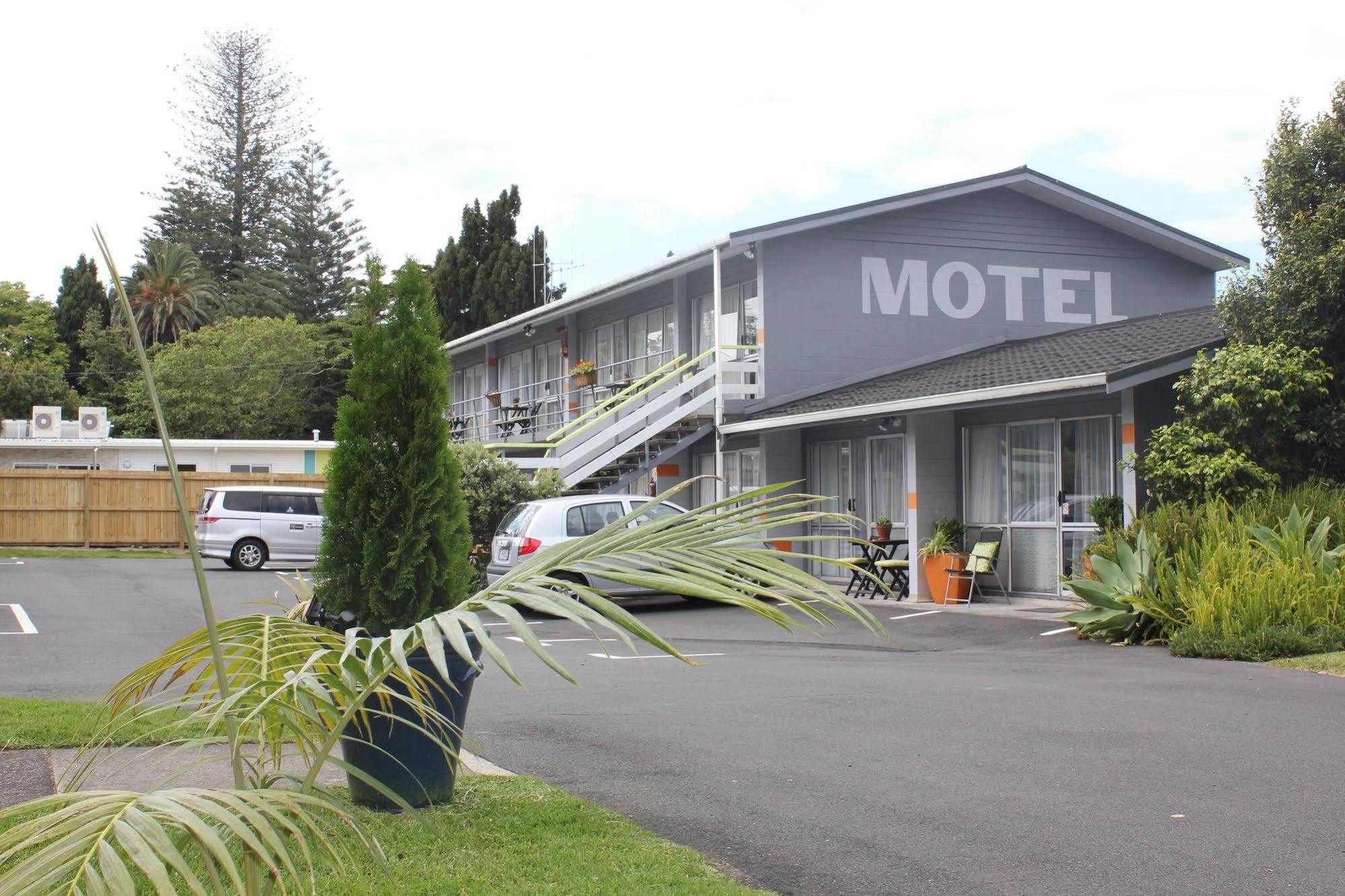 Roselands Motel Tauranga Exterior photo